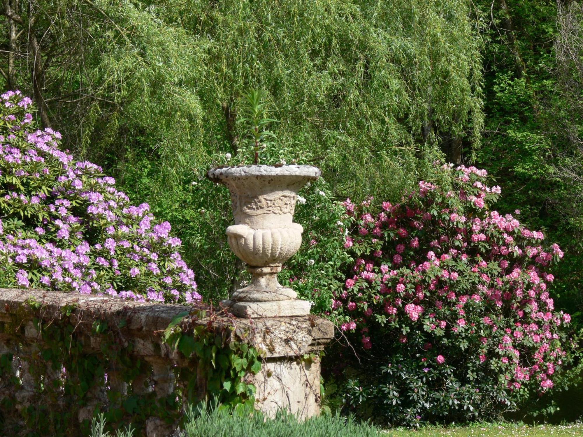 Domaine De La Brugere Bed & Breakfast Nantheuil Exterior foto